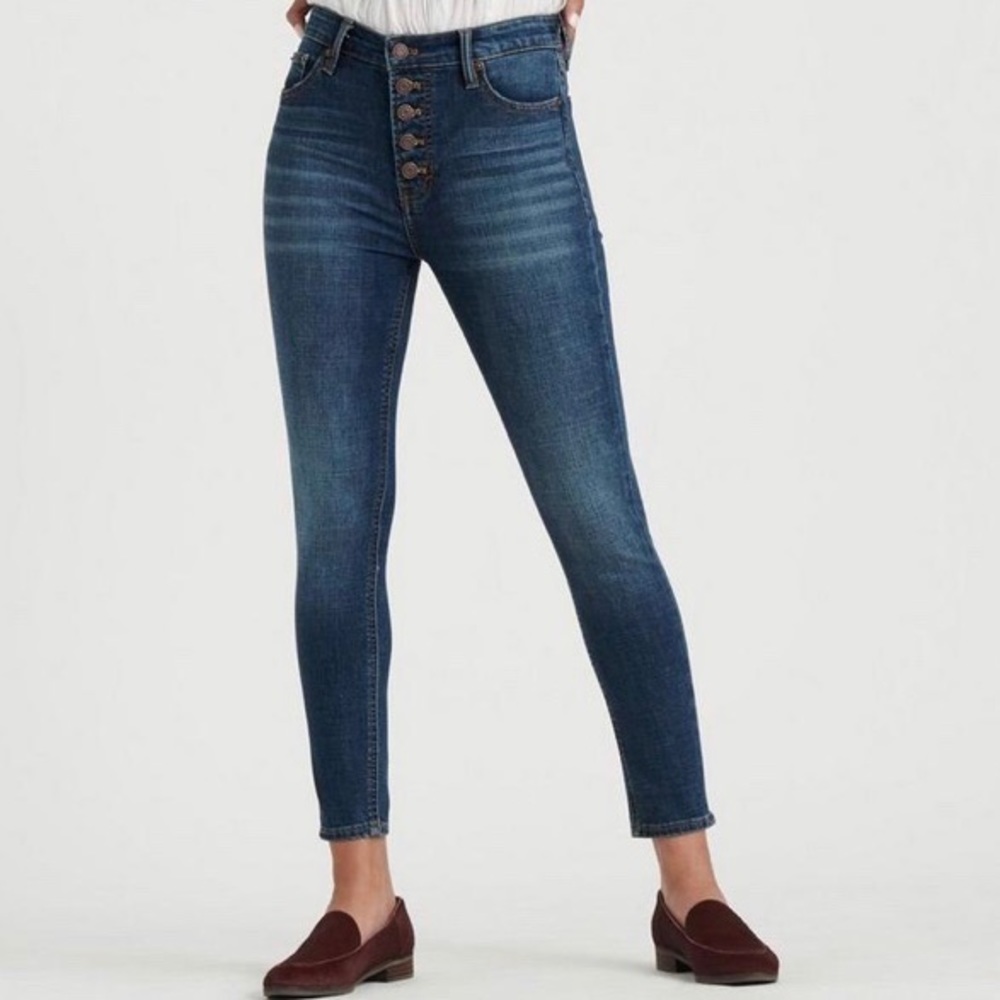 Lucky brand high rise button fly skinny jeans.